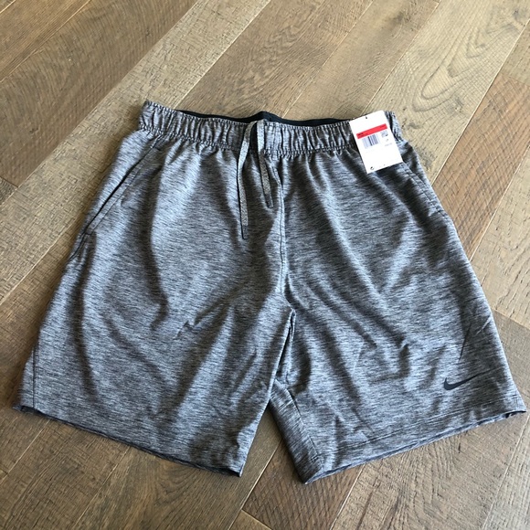 nike men yoga shorts